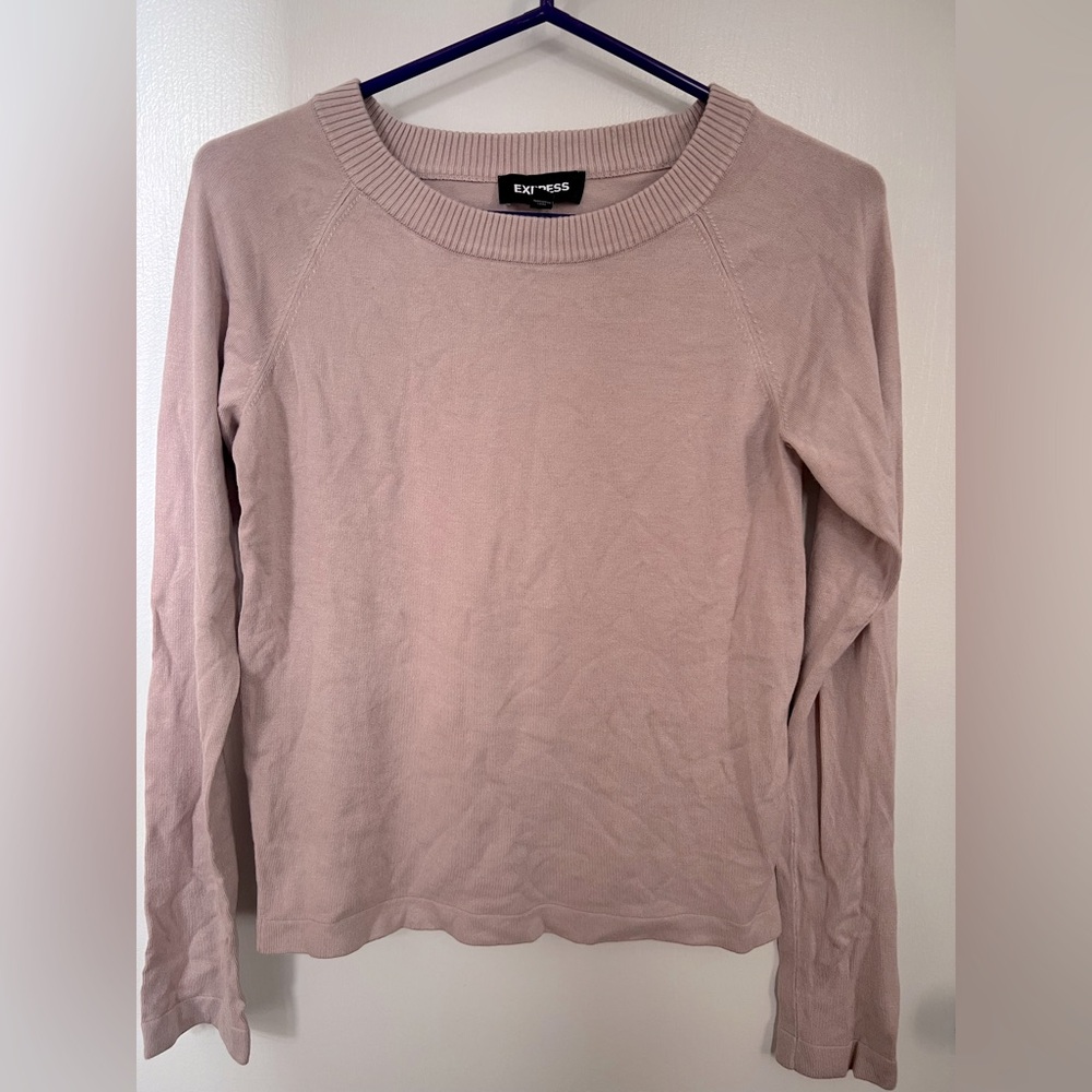 Express Women's Light Pink Long Sleeve lightweight Sweater Size M